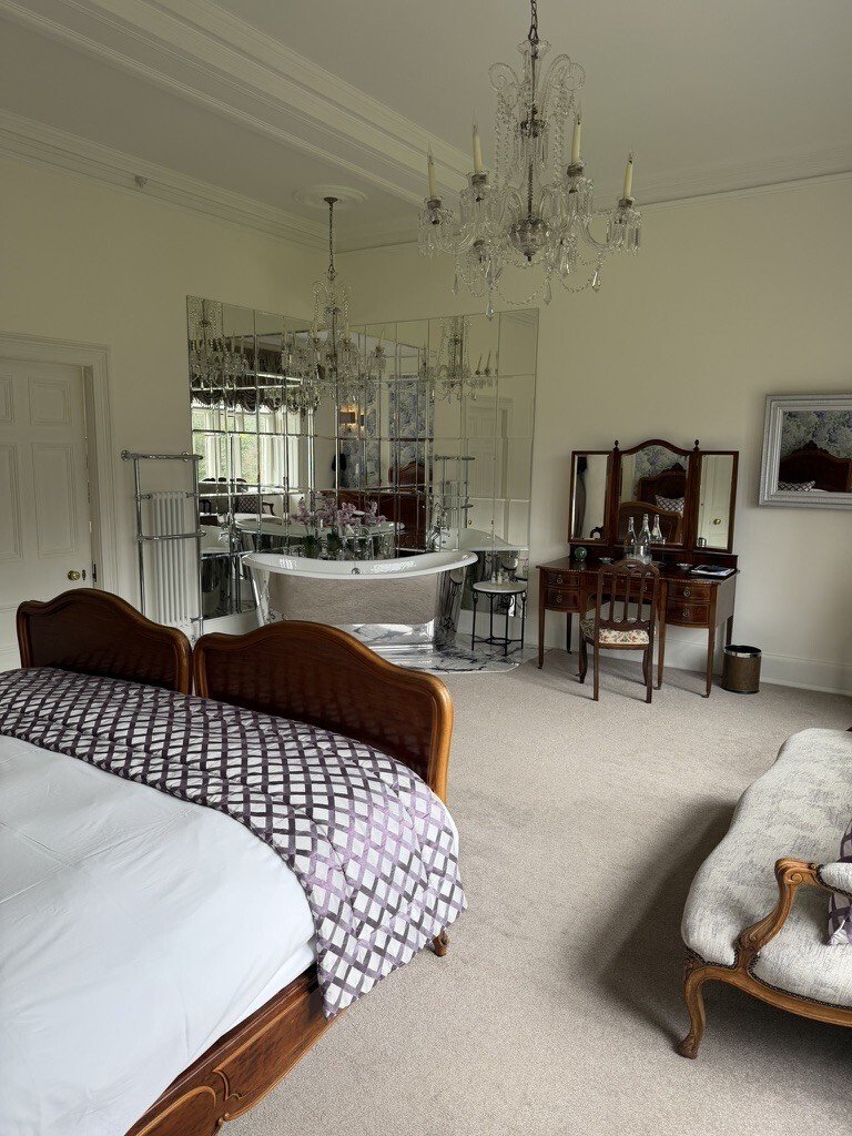 6 E0 FC592 BB29 4 AA9 B6 D0 892 A8600 F1 DF 1 105 c resized