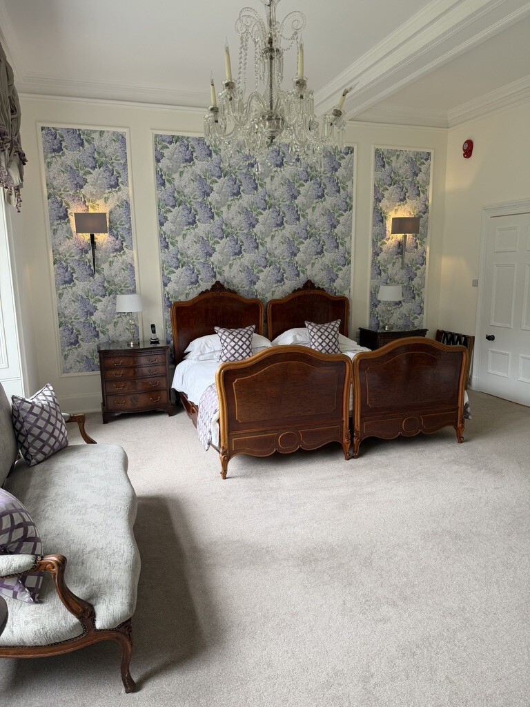 7 C38 ABBC E7 CC 4625 817 A B6670643352 D 1 105 c resized