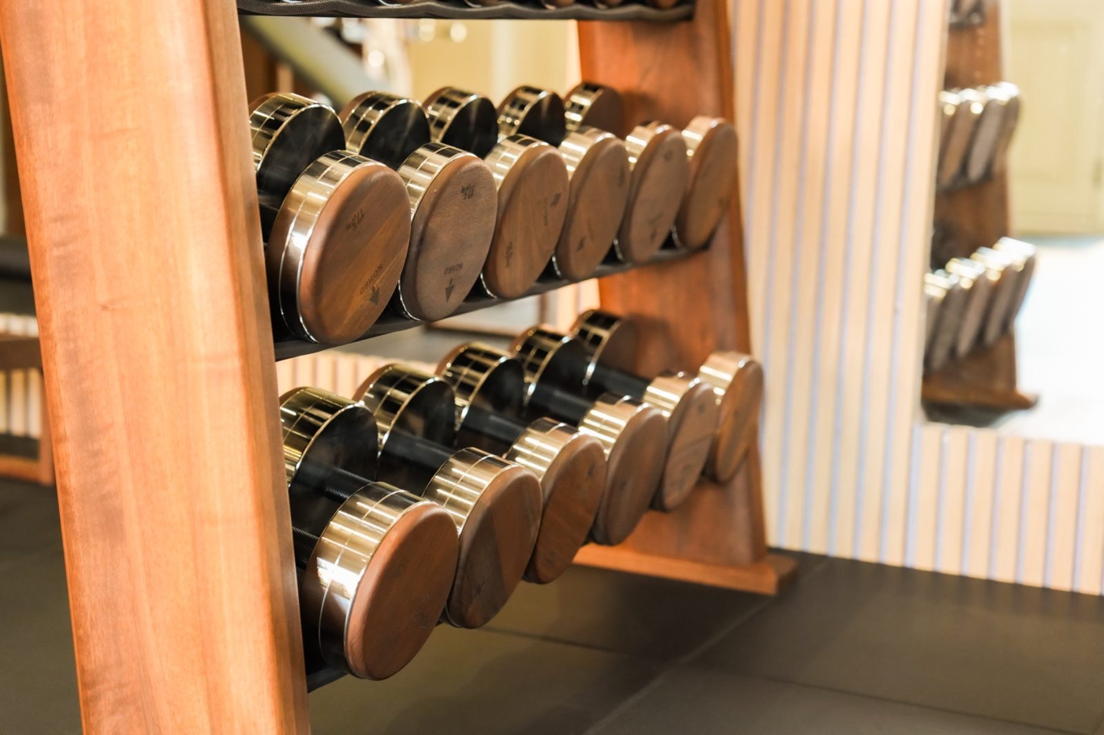 NOHRD dumbbells web 1600